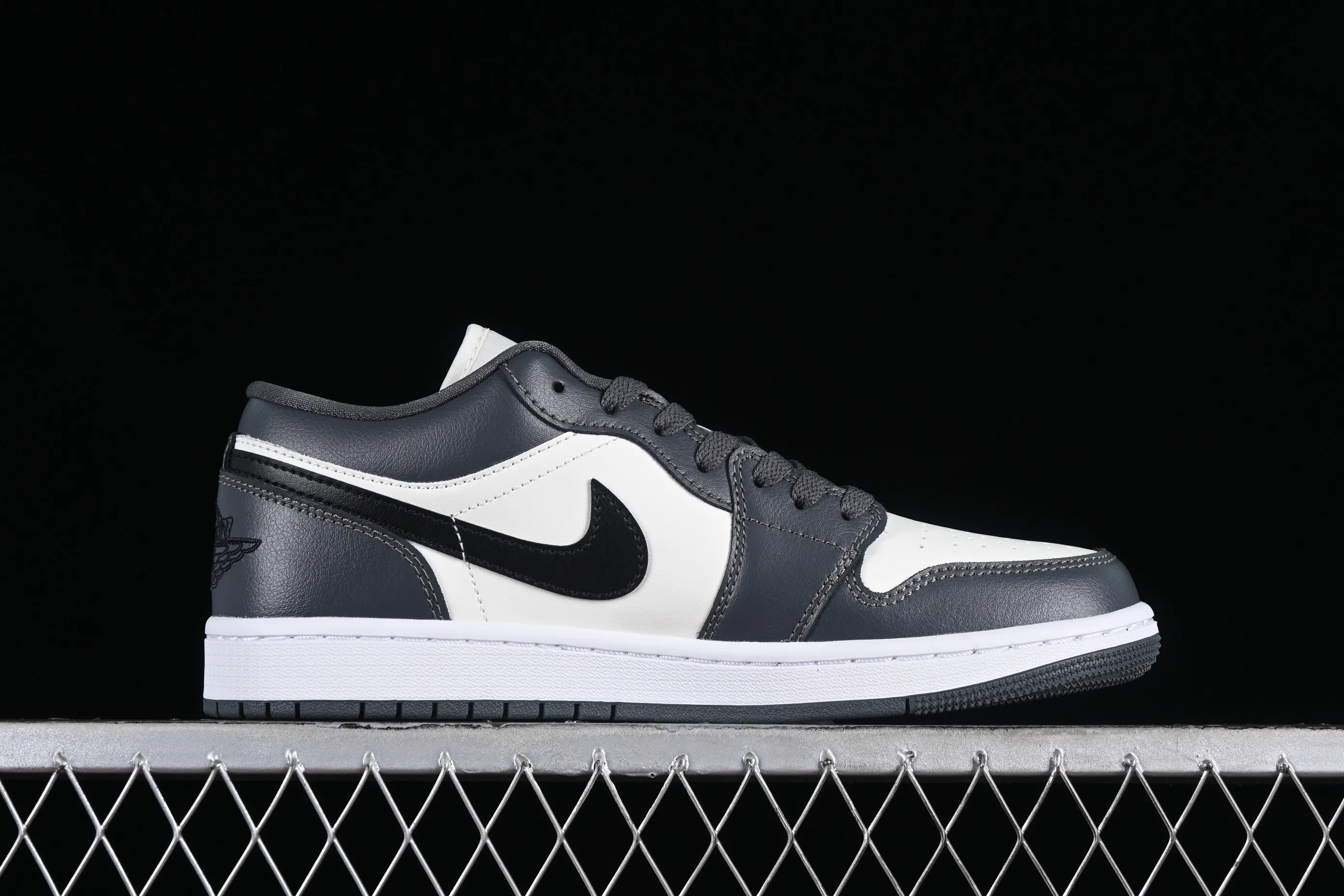 All categories Air Jordan Jordan series basketball shoes Air Jordan 1 Low G version pure original Air Jordan 1 Low "Dark Grey" AJ1 Joe 1 dark gray white low-top cultural casual sneakers DC0774-102